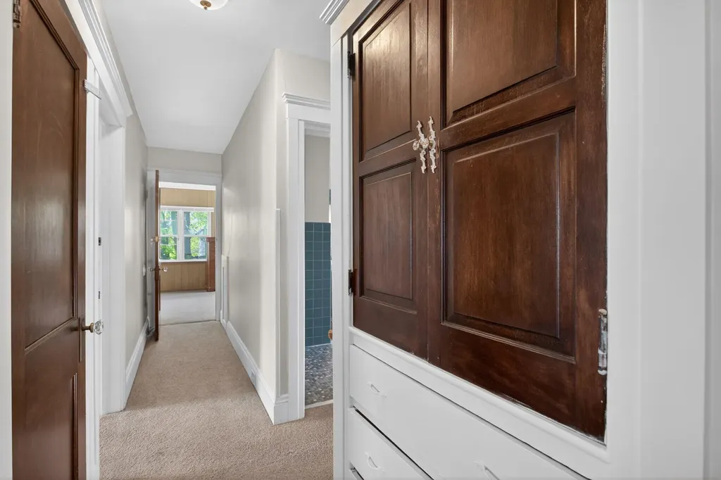 302 Ellery Avenue Jackson City MI 49201