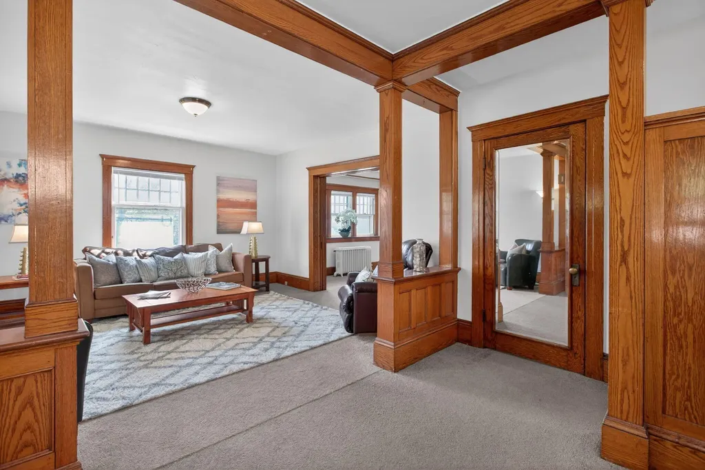 302 Ellery Avenue Jackson City MI 49201
