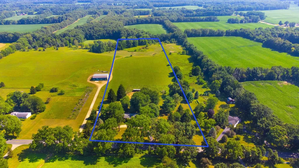 6845 Cochran Road Hanover Township MI 49246