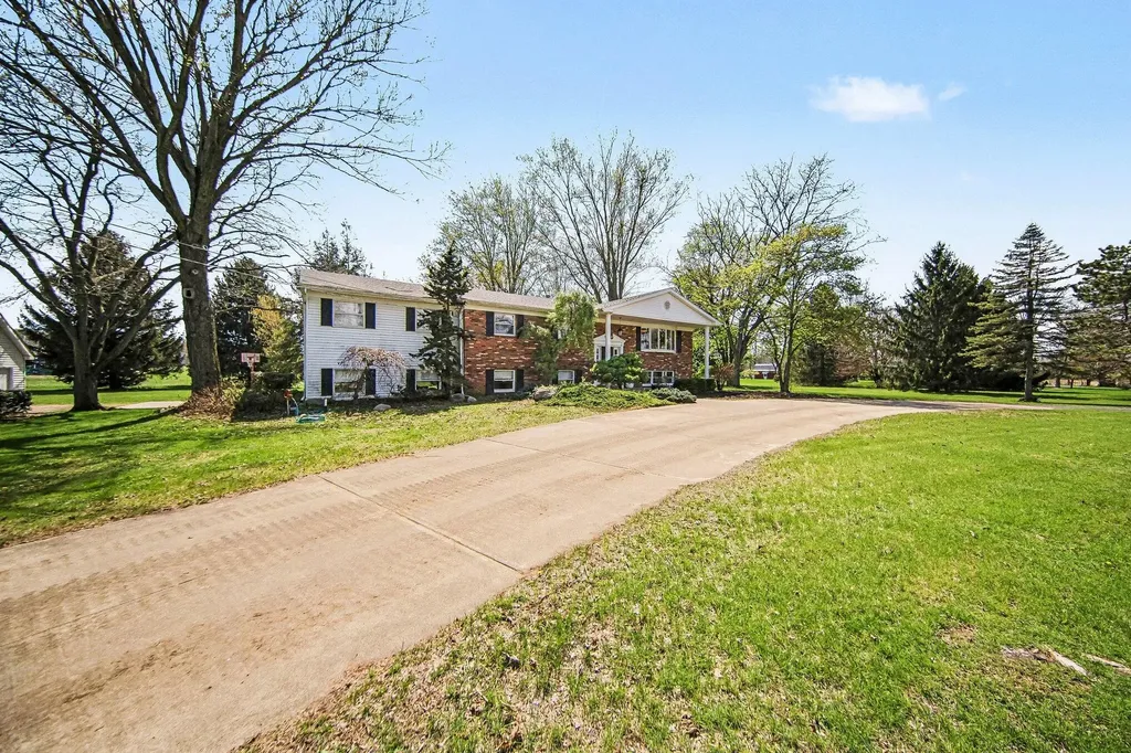 6845 Cochran Road Hanover Township MI 49246