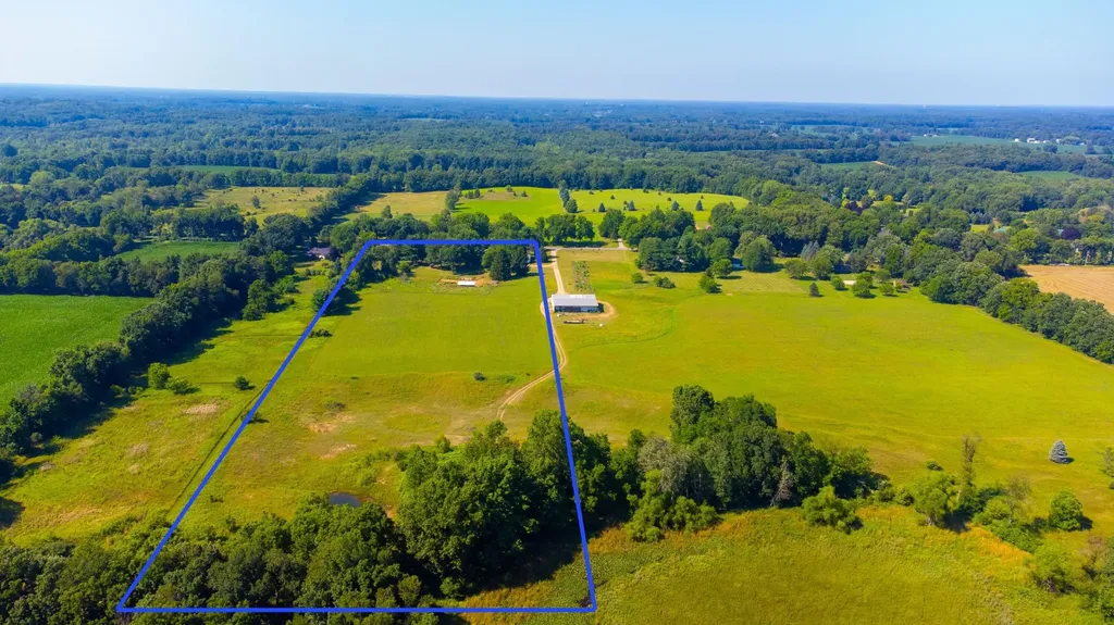 6845 Cochran Road Hanover Township MI 49246
