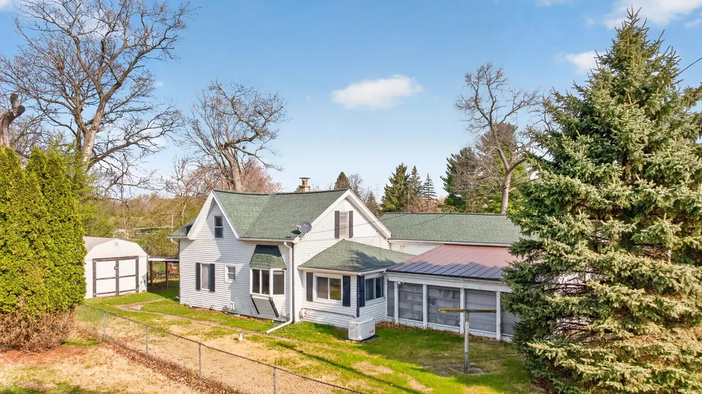 325 Ackerson Lake Drive Napoleon Township MI 49201