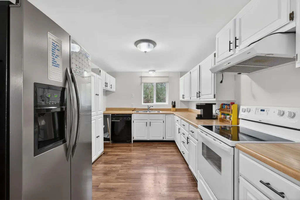 325 Ackerson Lake Drive Napoleon Township MI 49201