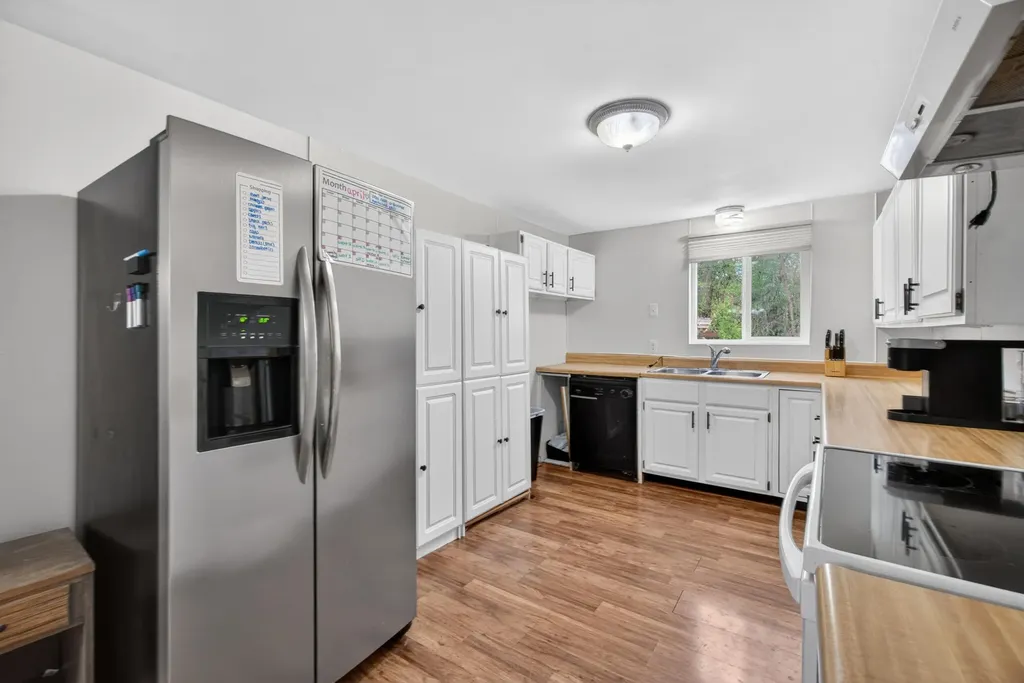 325 Ackerson Lake Drive Napoleon Township MI 49201
