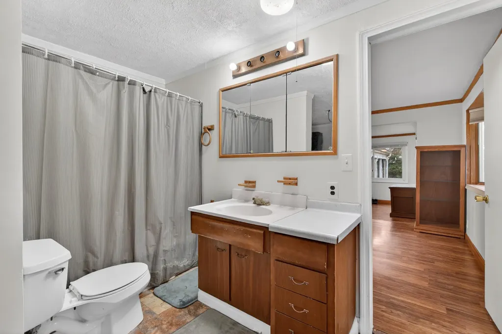 325 Ackerson Lake Drive Napoleon Township MI 49201