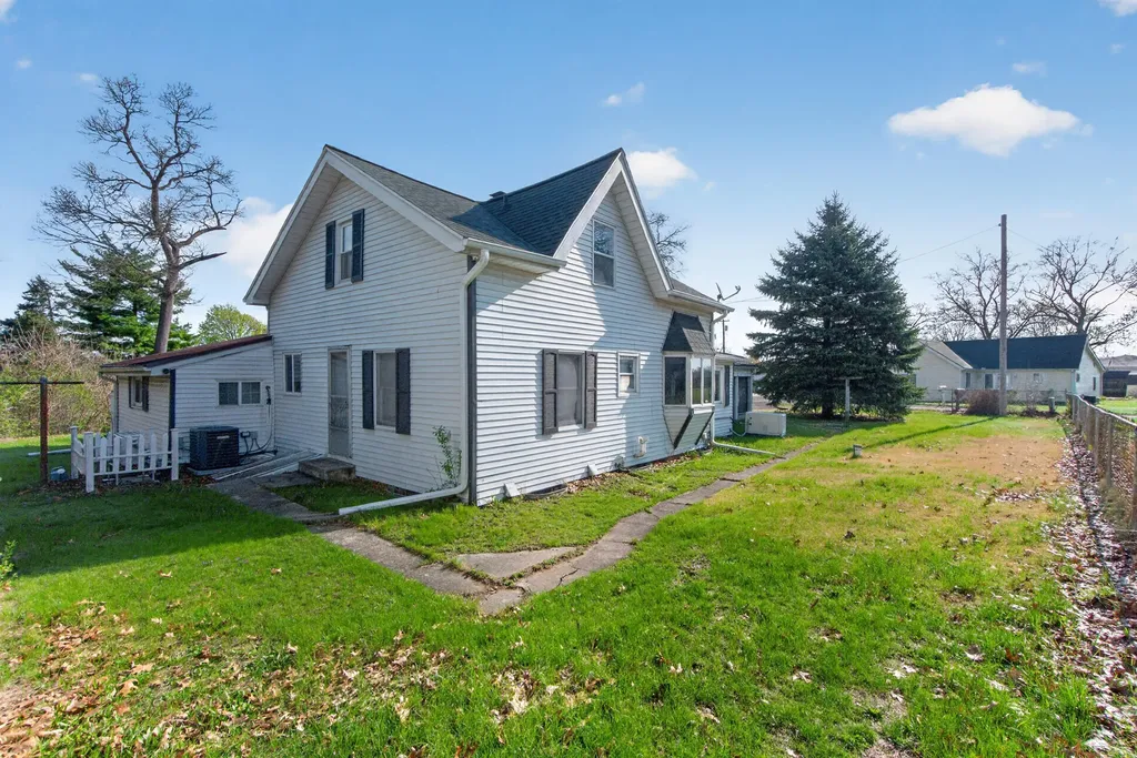 325 Ackerson Lake Drive Napoleon Township MI 49201