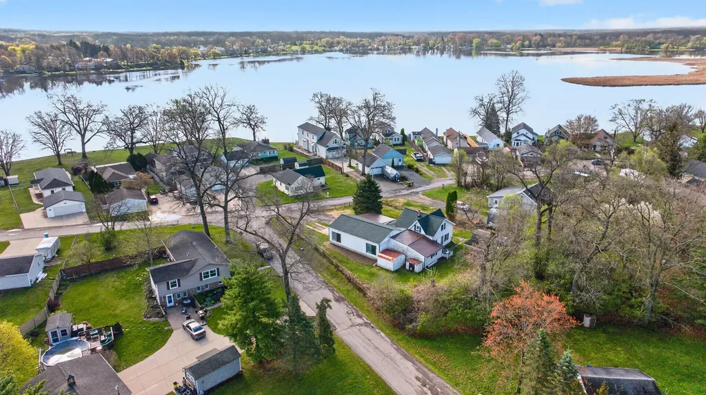 325 Ackerson Lake Drive Napoleon Township MI 49201