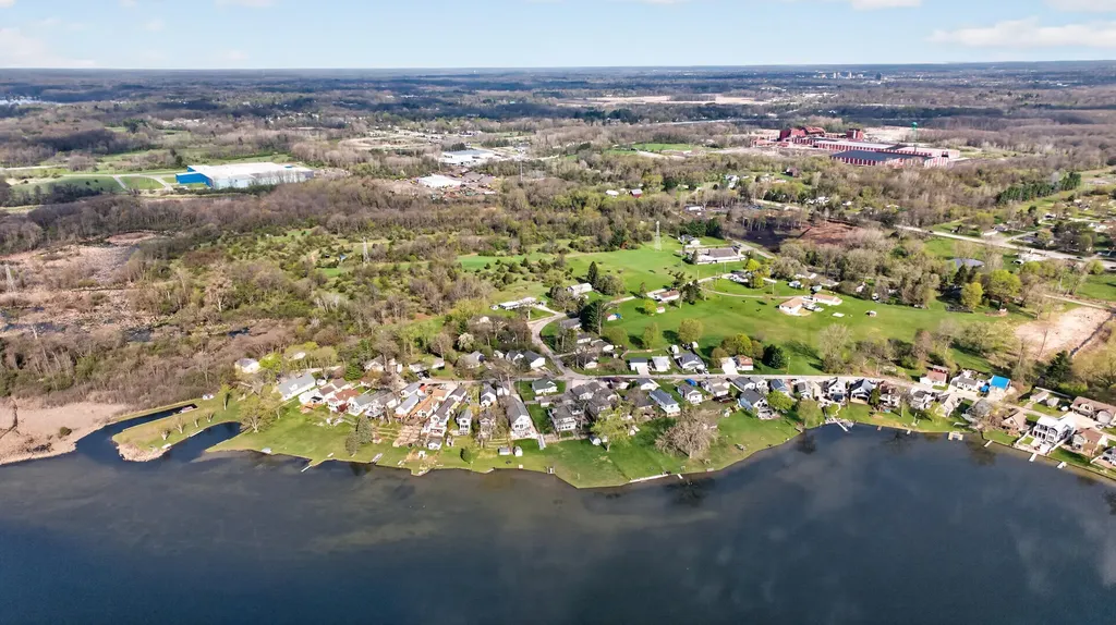 325 Ackerson Lake Drive Napoleon Township MI 49201