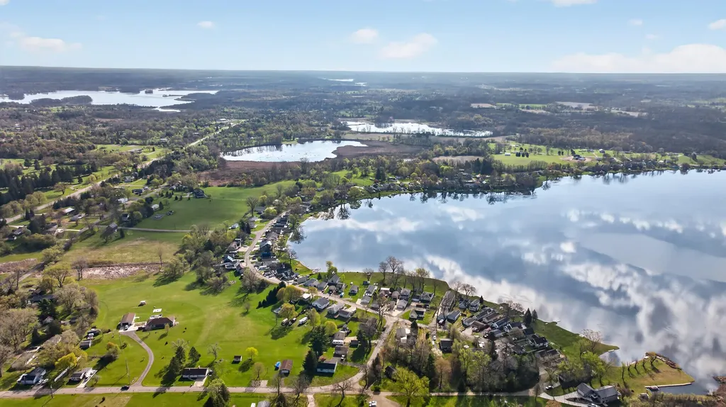 325 Ackerson Lake Drive Napoleon Township MI 49201