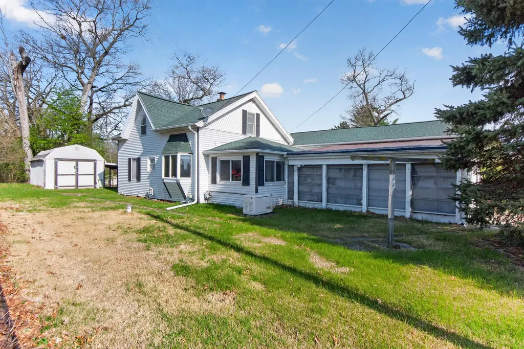 325 Ackerson Lake Drive Napoleon Township MI 49201