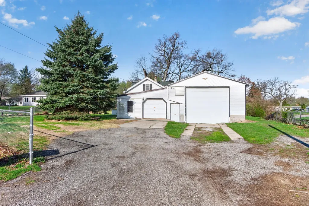 325 Ackerson Lake Drive Napoleon Township MI 49201