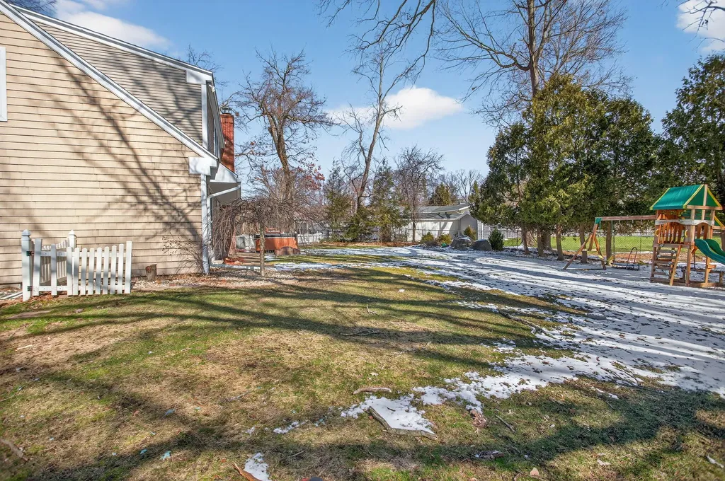 3825 W Walmont Road Summit Township MI 49203