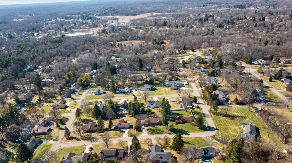 3825 W Walmont Road Summit Township MI 49203