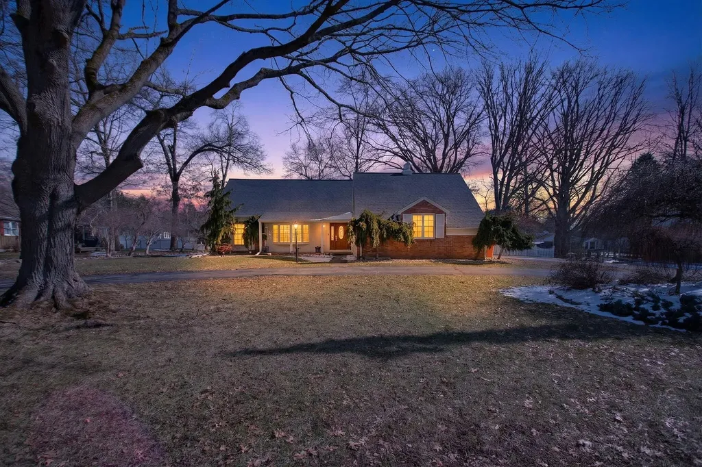 3825 W Walmont Road Summit Township MI 49203