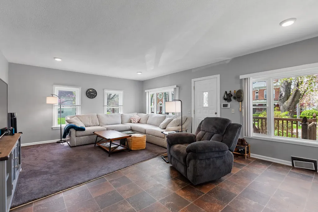 418 Ormsby Street Adrian City MI 49221