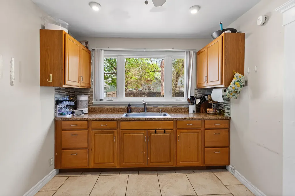 418 Ormsby Street Adrian City MI 49221