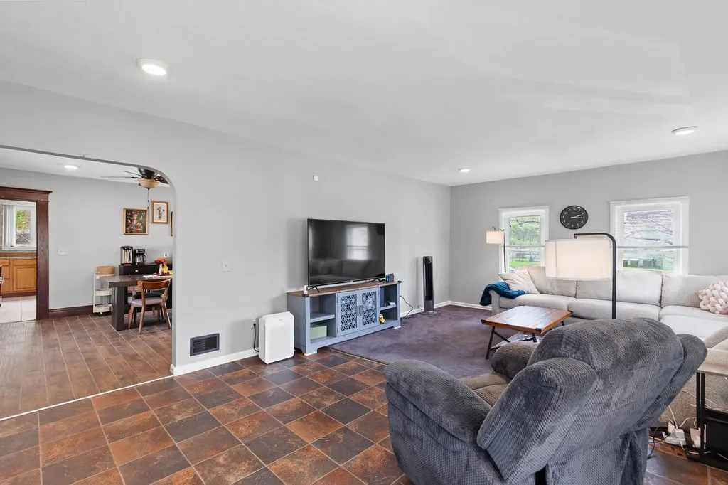 418 Ormsby Street Adrian City MI 49221