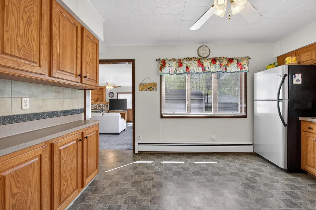 911 E Mcdevitt Avenue Summit Township MI 49203