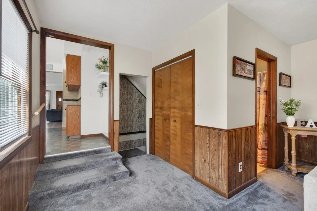 911 E Mcdevitt Avenue Summit Township MI 49203