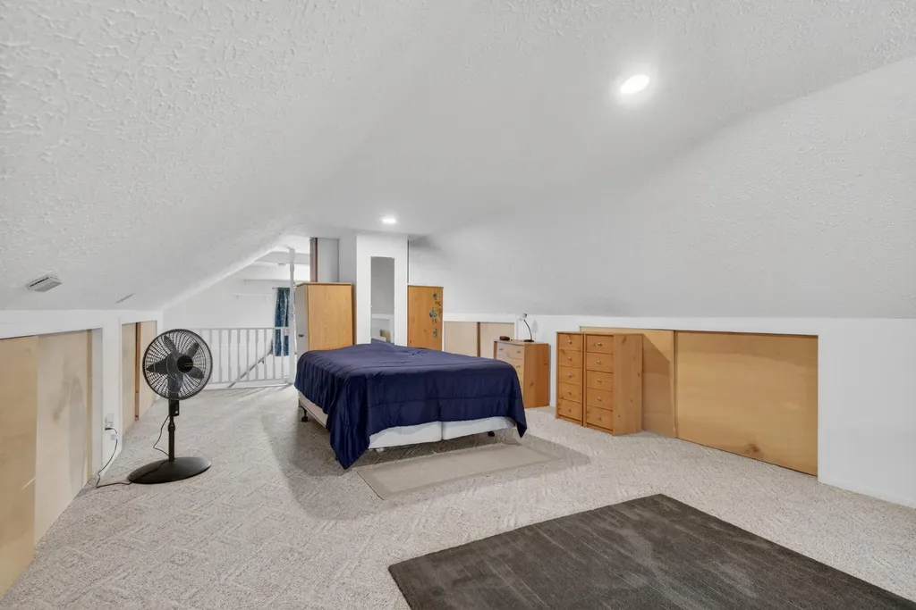 911 E Mcdevitt Avenue Summit Township MI 49203