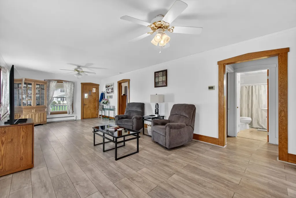 911 E Mcdevitt Avenue Summit Township MI 49203