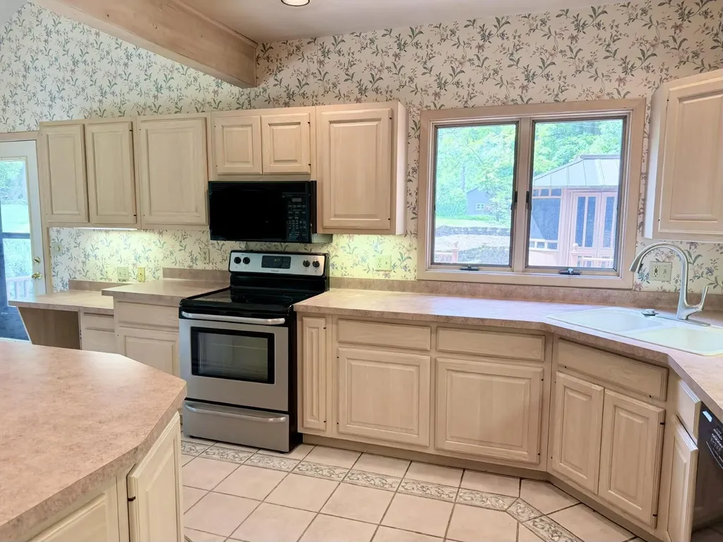 1903 Kibby Road Jackson City MI 49203