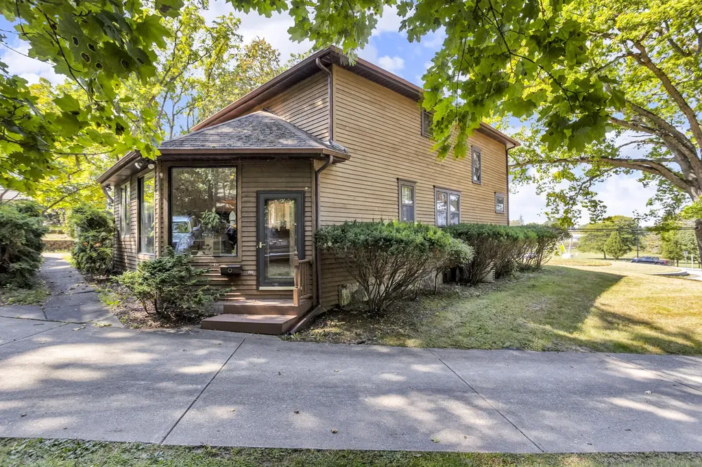 1903 Kibby Road Jackson City MI 49203
