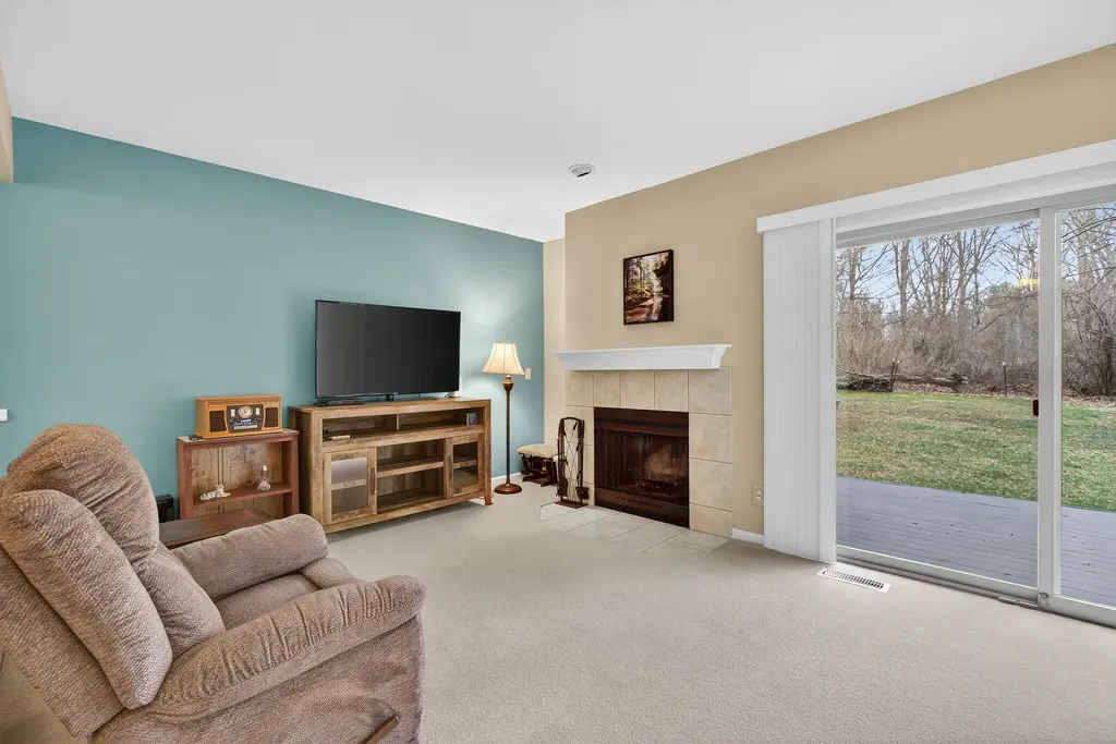 2786 Walden Woods Boulevard Blackman Charter Township MI 49201