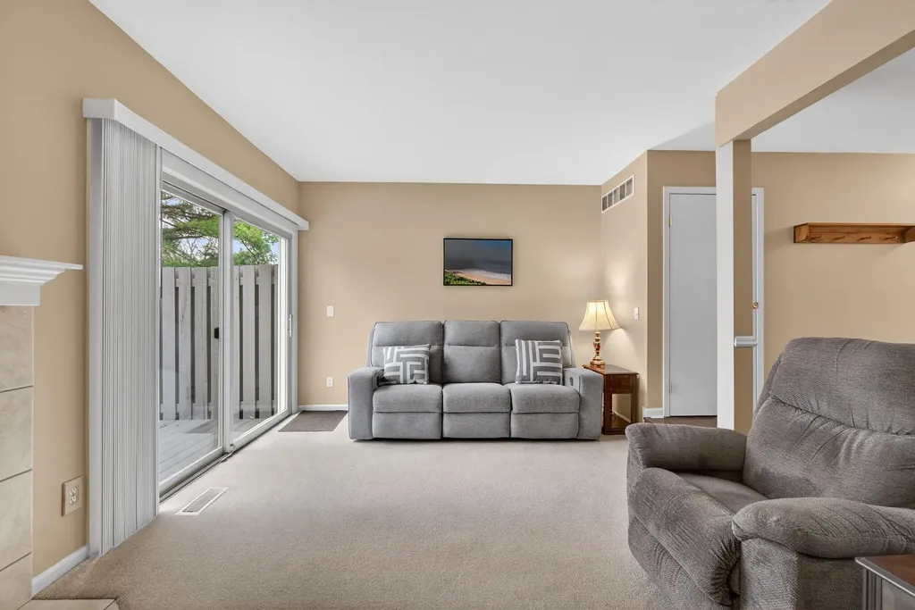 2786 Walden Woods Boulevard Blackman Charter Township MI 49201