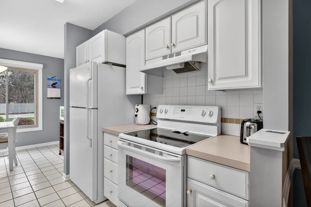 2786 Walden Woods Boulevard Blackman Charter Township MI 49201
