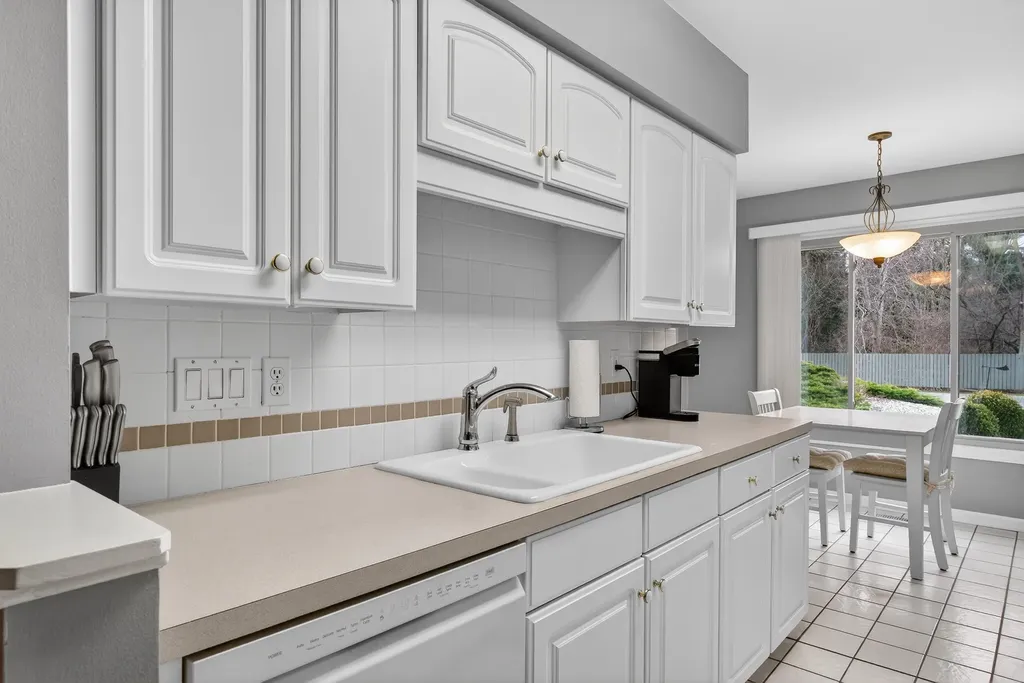 2786 Walden Woods Boulevard Blackman Charter Township MI 49201