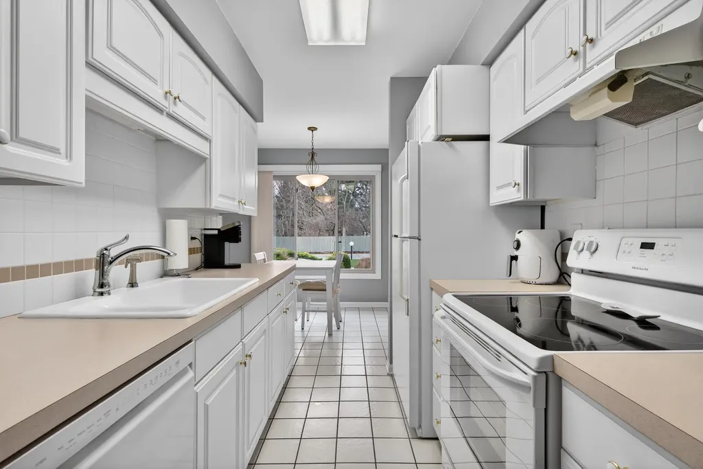 2786 Walden Woods Boulevard Blackman Charter Township MI 49201