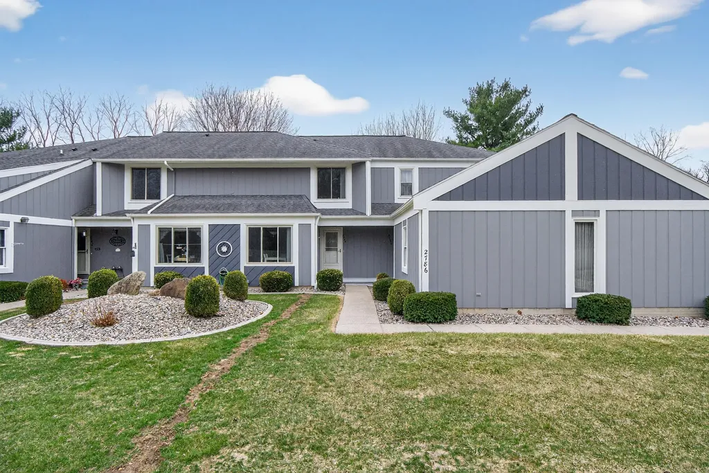 2786 Walden Woods Boulevard Blackman Charter Township MI 49201