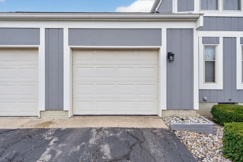 2786 Walden Woods Boulevard Blackman Charter Township MI 49201