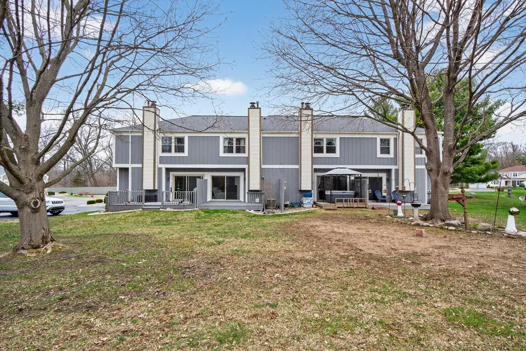 2786 Walden Woods Boulevard Blackman Charter Township MI 49201