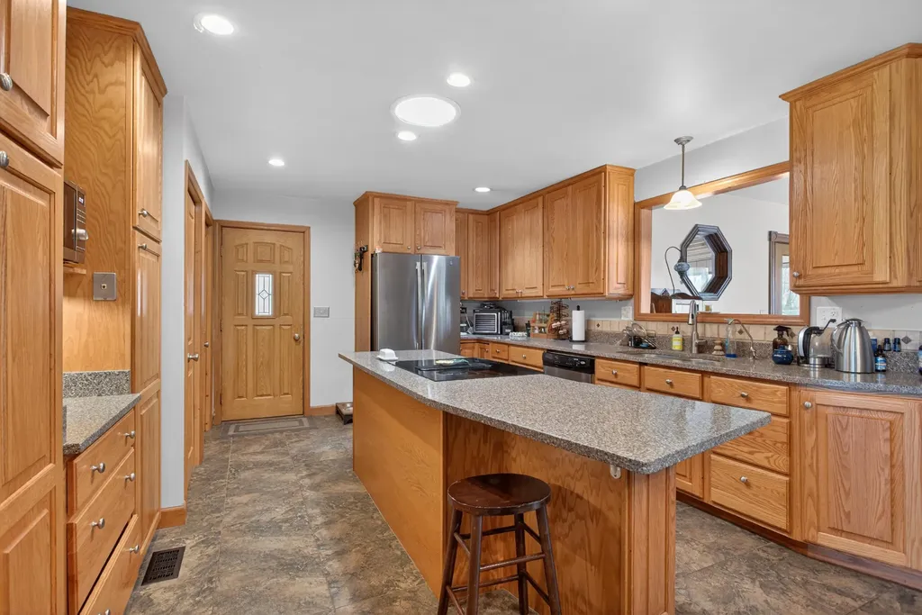 9437 Fisk Road Tompkins Township MI 49269
