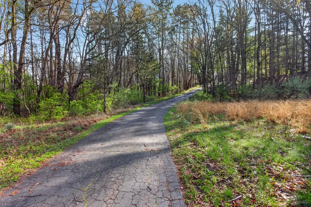 9437 Fisk Road Tompkins Township MI 49269