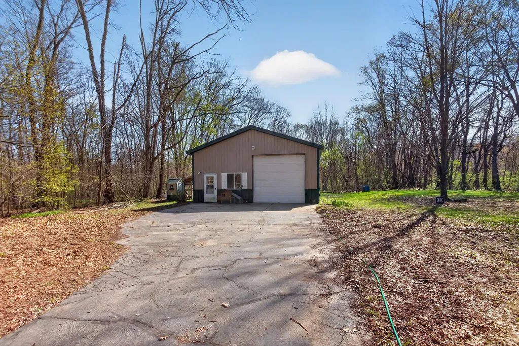 9437 Fisk Road Tompkins Township MI 49269