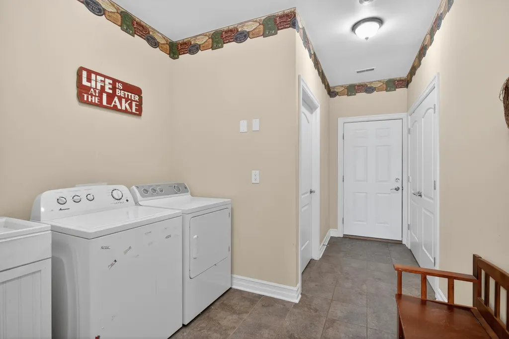 8334 Irish Mist Cambridge Township MI 49265