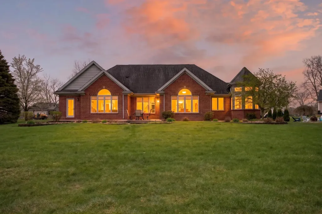 8334 Irish Mist Cambridge Township MI 49265