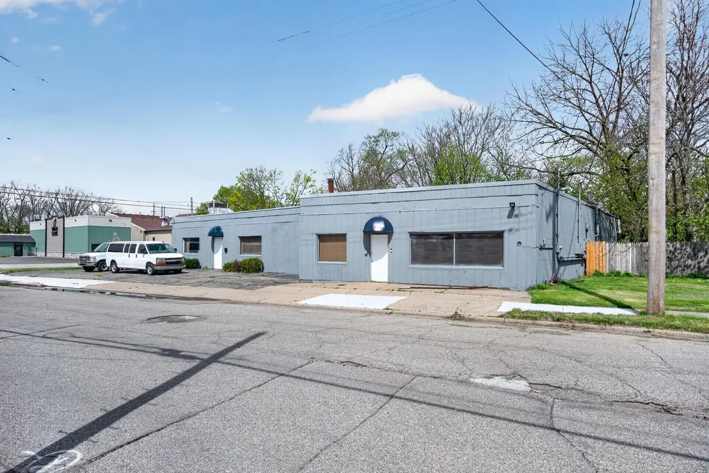 204 Homewild Avenue Jackson City MI 49201