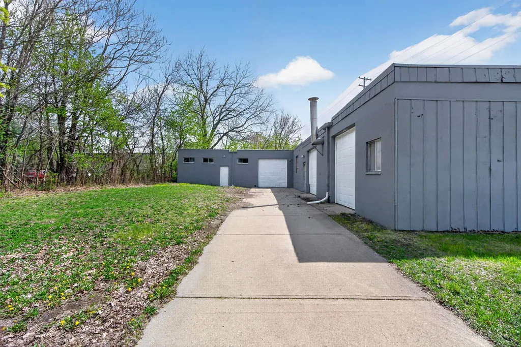 204 Homewild Avenue Jackson City MI 49201