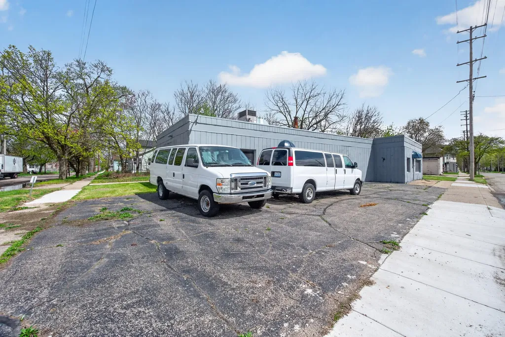 204 Homewild Avenue Jackson City MI 49201