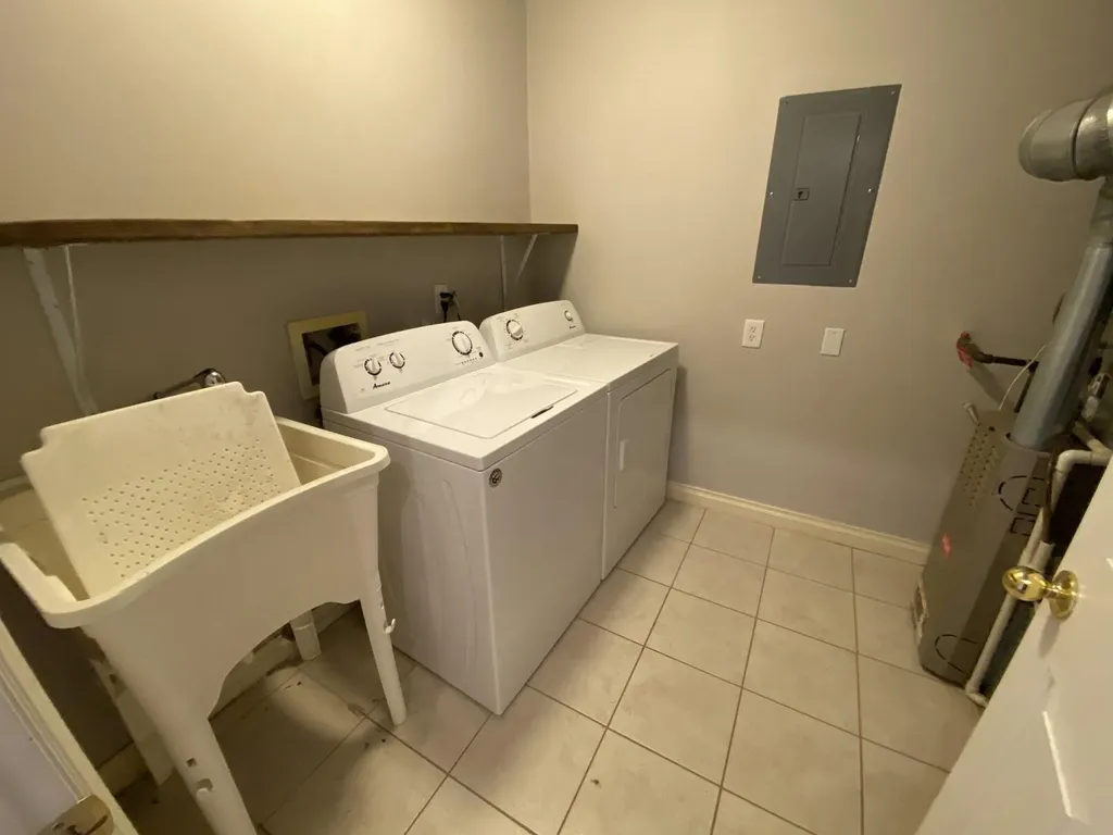 5707 Hampshire Lane Pittsfield Charter Township MI 48197