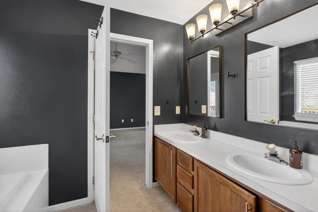 11437 Saddlebrook Circle Putnam Township MI 48169