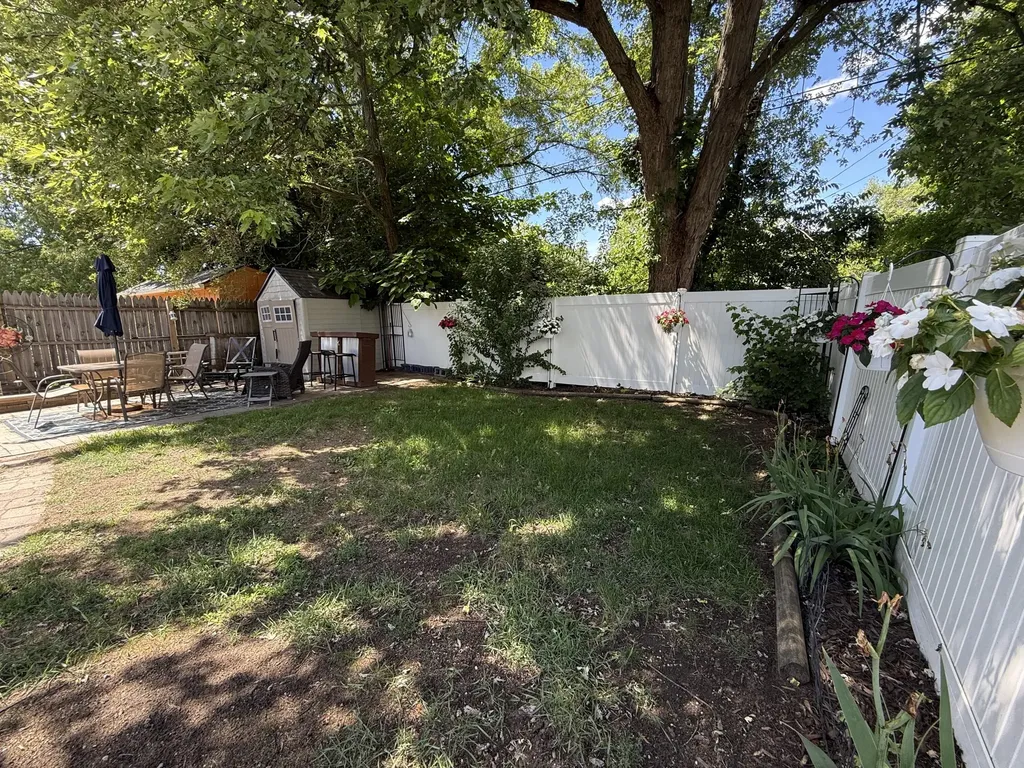 4022 Donnely Road Leoni Township MI 49201