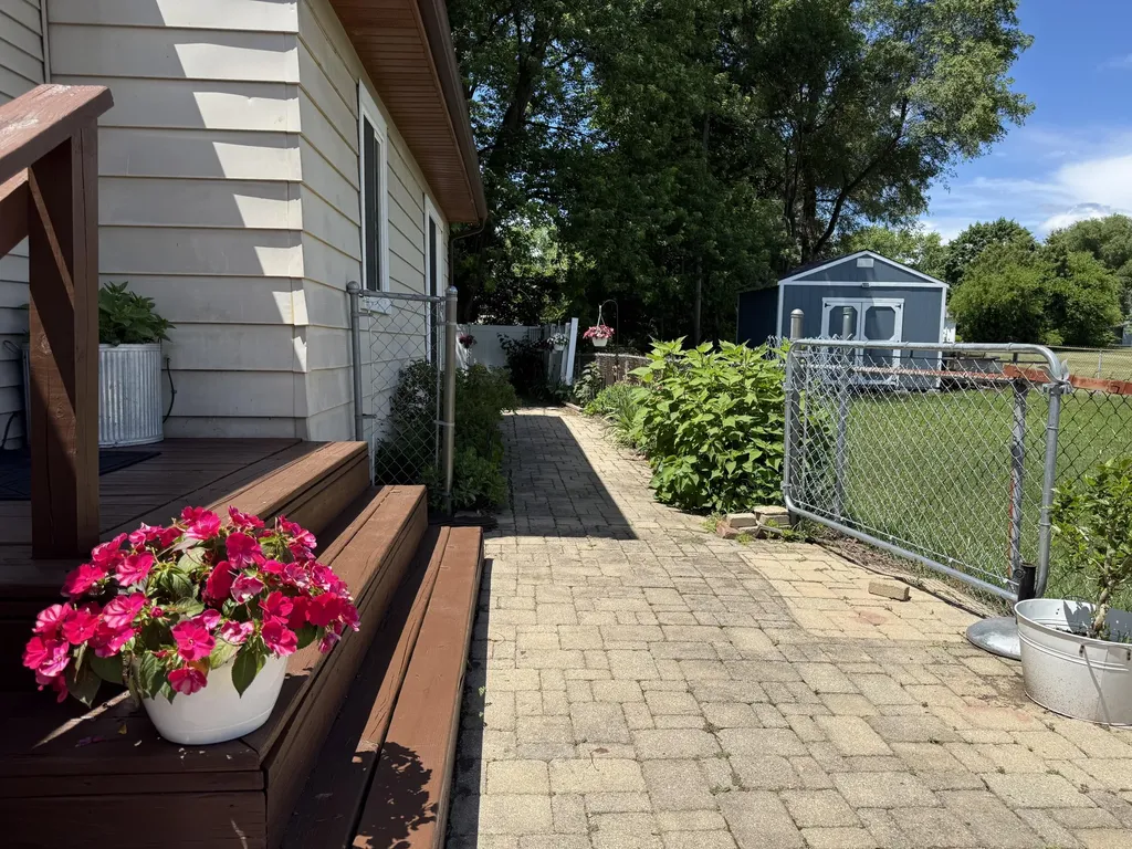 4022 Donnely Road Leoni Township MI 49201