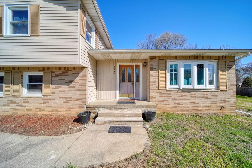 1190 Ferndale Road Blackman Charter Township MI 49201