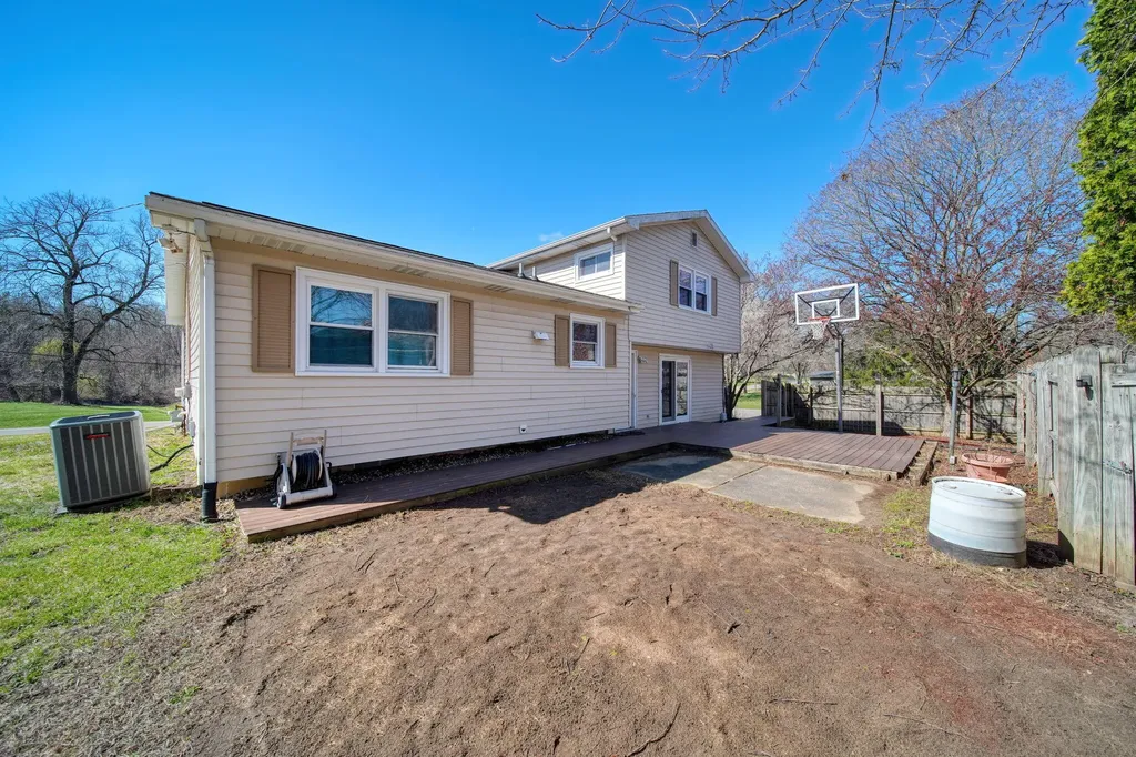1190 Ferndale Road Blackman Charter Township MI 49201