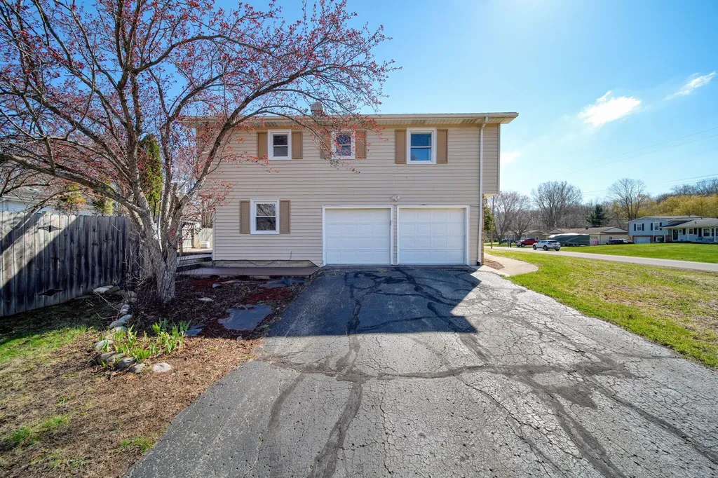 1190 Ferndale Road Blackman Charter Township MI 49201